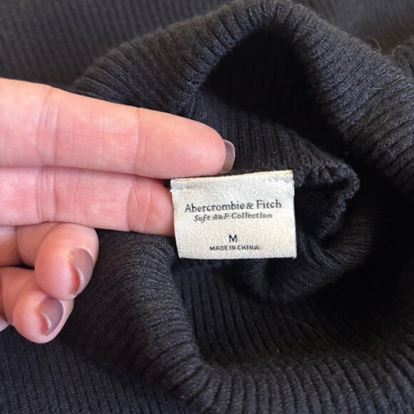 Abercrombie and Fitch Soft AF Ribbed Black Sweater Bodysuit Women’s Medium - Picture 7 of 8